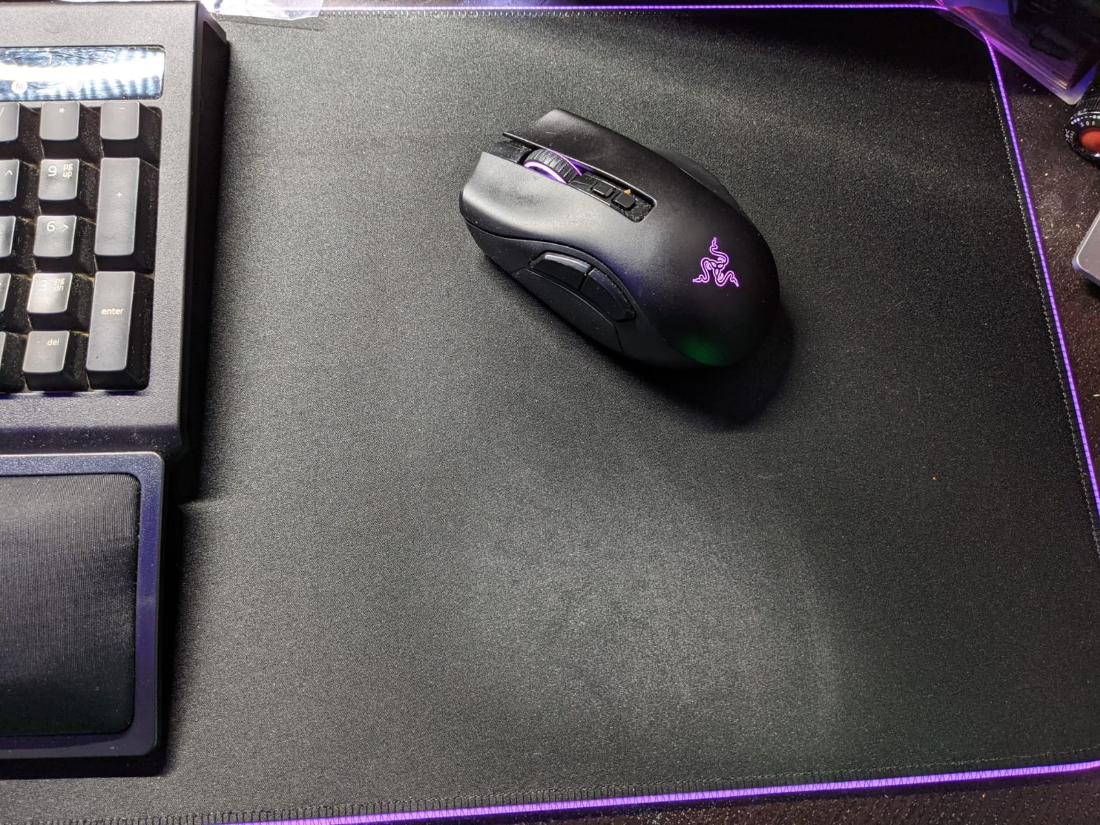 Razer Goliathus Extended Chroma Gaming Mousepad, Soft Cloth Material, Black customer photo 1