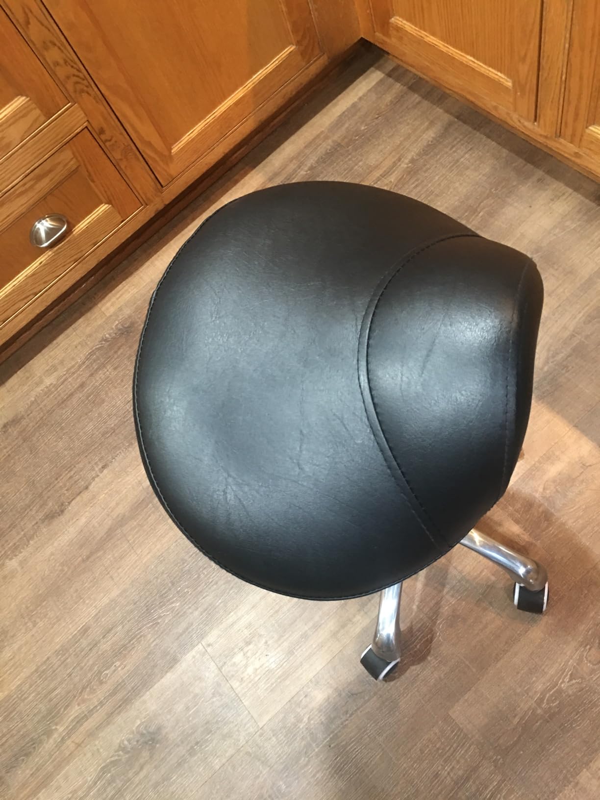 Antlu Saddle Stool Rolling Chair for Medical Massage Salon Kitchen Spa Drafting,Adjustable Hydraulic Stool with Wheels (Without Backrest, Black) customer photo 1