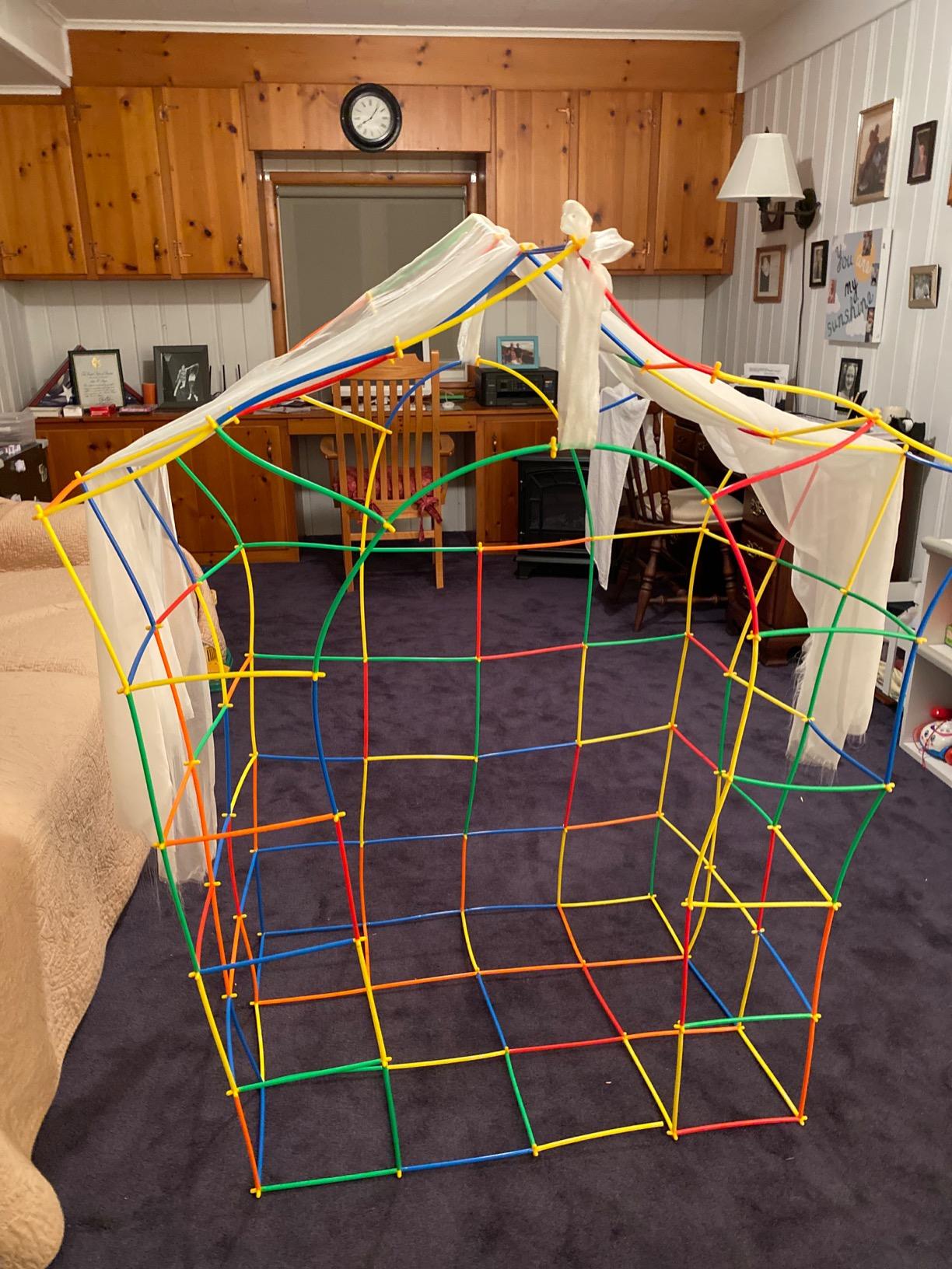 Straw Constructor STEM Building Toys 800 pcs-Colorful Interlocking Plastic Enginnering Toys- Fun- Educational- Safe for Kids- Develops Motor Skills-Construction Blocks- Best Gift for Boys and Girls customer photo 1