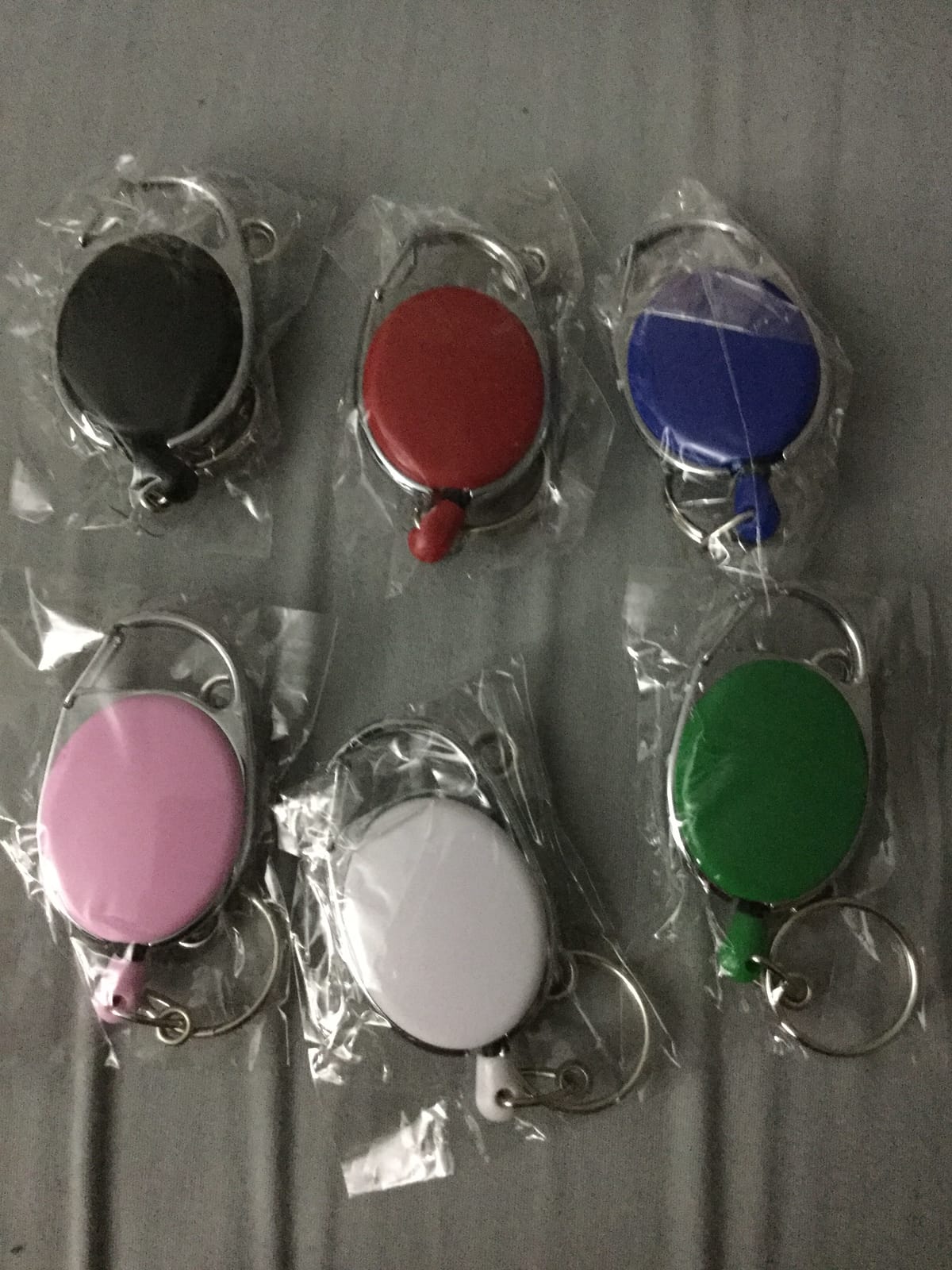 Selizo 6 Packs Retractable Badge Holder Badge Reel Carabiner ID Keychain with Clip, Assorted Color customer photo 2