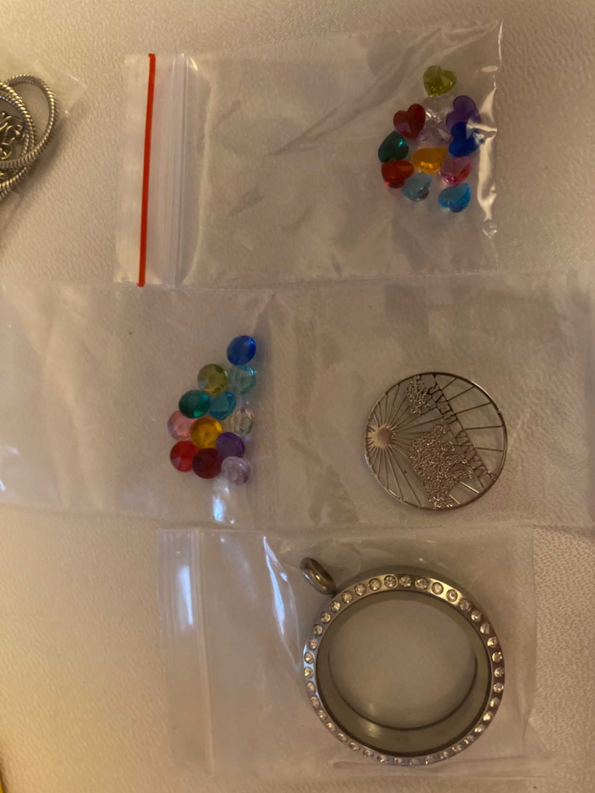 Veeshy Mom Grandma Gifts, Birthstones DIY Floating Charms Locket Necklace customer photo 1