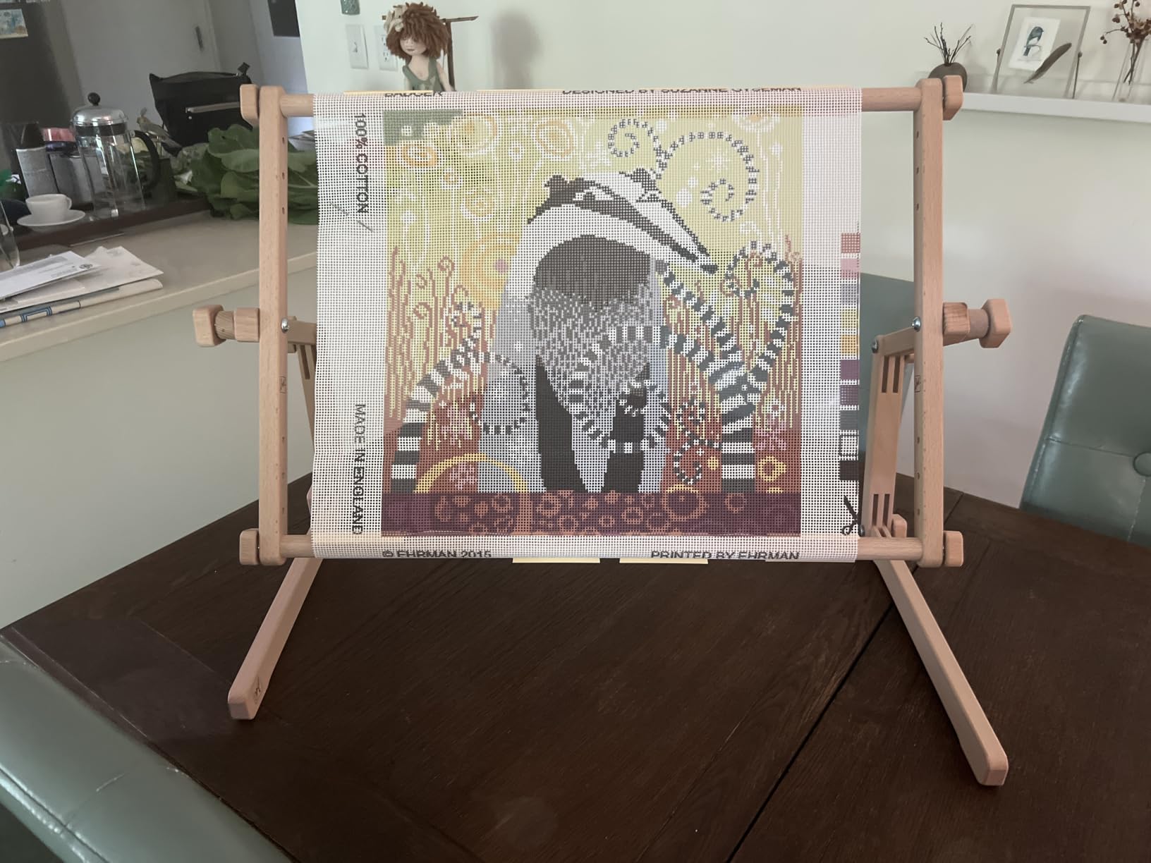 Needlework Table and Lap Hands-Free Stand with Adjustable Frame Made of Organic Beech Wood Tapestry Cross Stitch Embroidery Frame Holder (25x32 cm (9.8