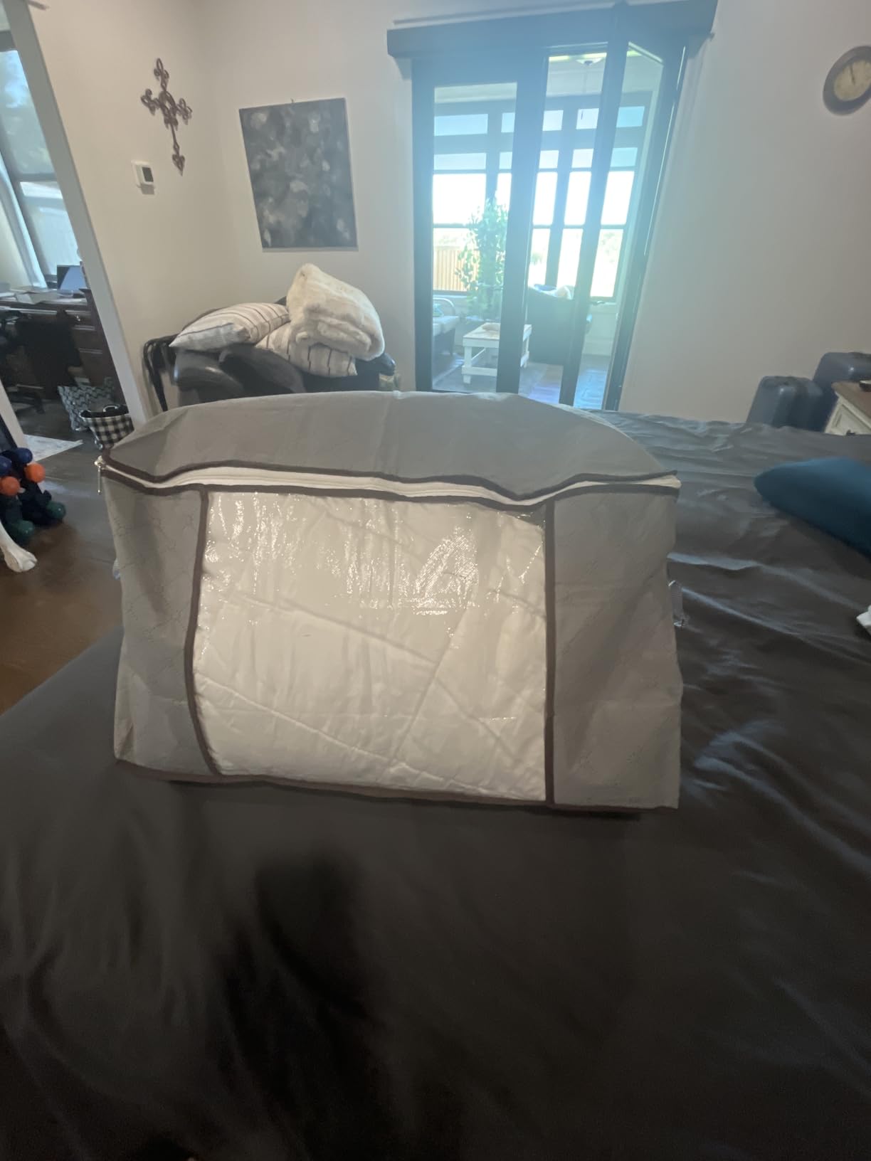 combocube Comforter Storage Bag, Zippered Bag with Large Clear Window and Carry Handles, Space Saver Organizers for Closet, Blanket, Pillow, Quilt, Bedding, Clothes (2Pcs Grey Large) customer photo 2