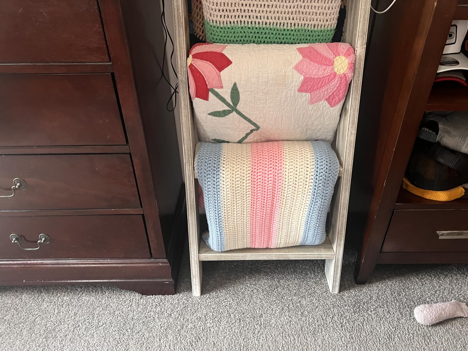 MyGift Graywashed Blanket Ladder, Farmhouse Towel Rack with 5 Rungs customer photo 2