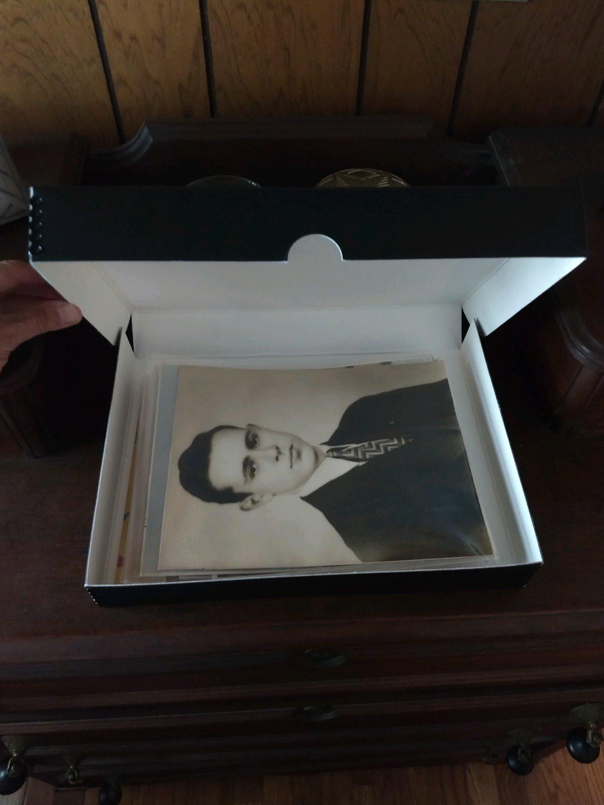 Lineco Clamshell Archival Storage Box, 11x14x1.75 Inch, Black, Pack of 2 customer photo 1