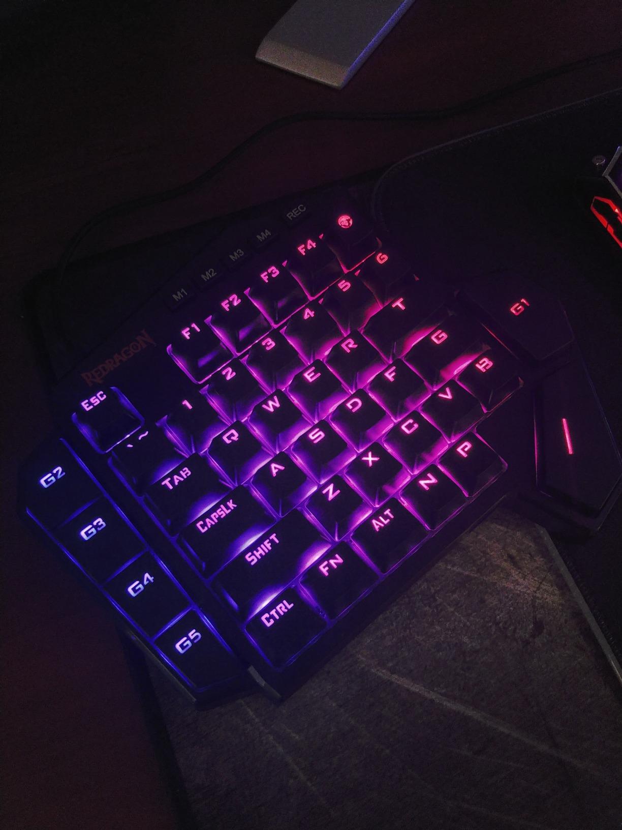 Redragon K585 Wired One-Handed RGB Gaming Keypad, Tactical 42-Key Layout customer photo 2