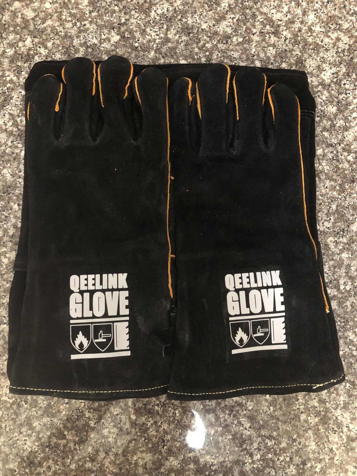 Welding Apron with Gloves - Heat & Flame Resistant Leather for Blacksmith customer photo 1