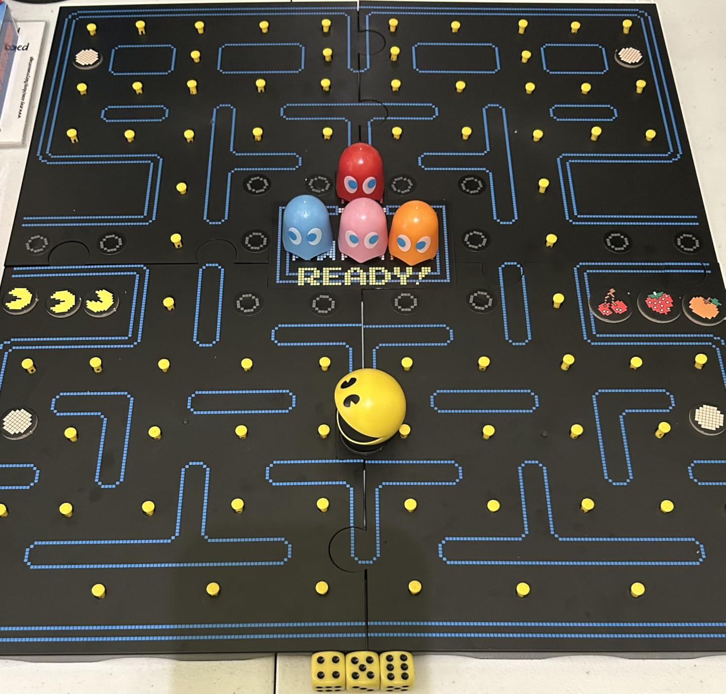 Buffalo Games - Pac-Man Game,10 years + | Play as Pac-Man or Ghost, Built-In Retro Arcade Sounds, Electronic Pac-Man Pawn, 2 to 5 Players, Full Themed Set customer photo 2