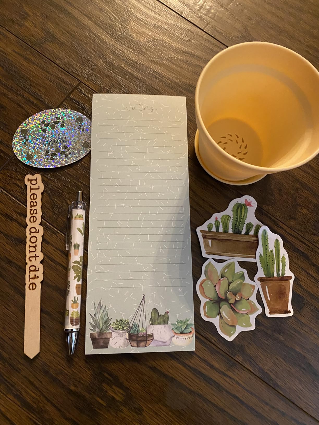 Paper Junkie Cactus Sticky Notes for Teacher Supplies, Cute Office Supplies & Cactus Desk Accessories - 2.75 x 4.5 in, Multicolor, 6-Pack customer photo 1
