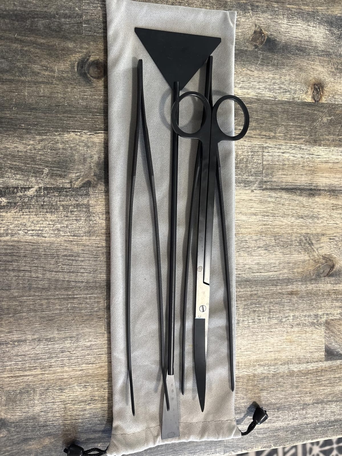 Aquarium Aquascape Tools Kit, 4 in 1 Anti-Rust Aquatic Plant Aquascaping Tool Stainless Steel Black Tweezers Scissors Spatula for Aquarium Tank Clean Fish Tank Aquascape Tools Sets (Black) customer photo 1