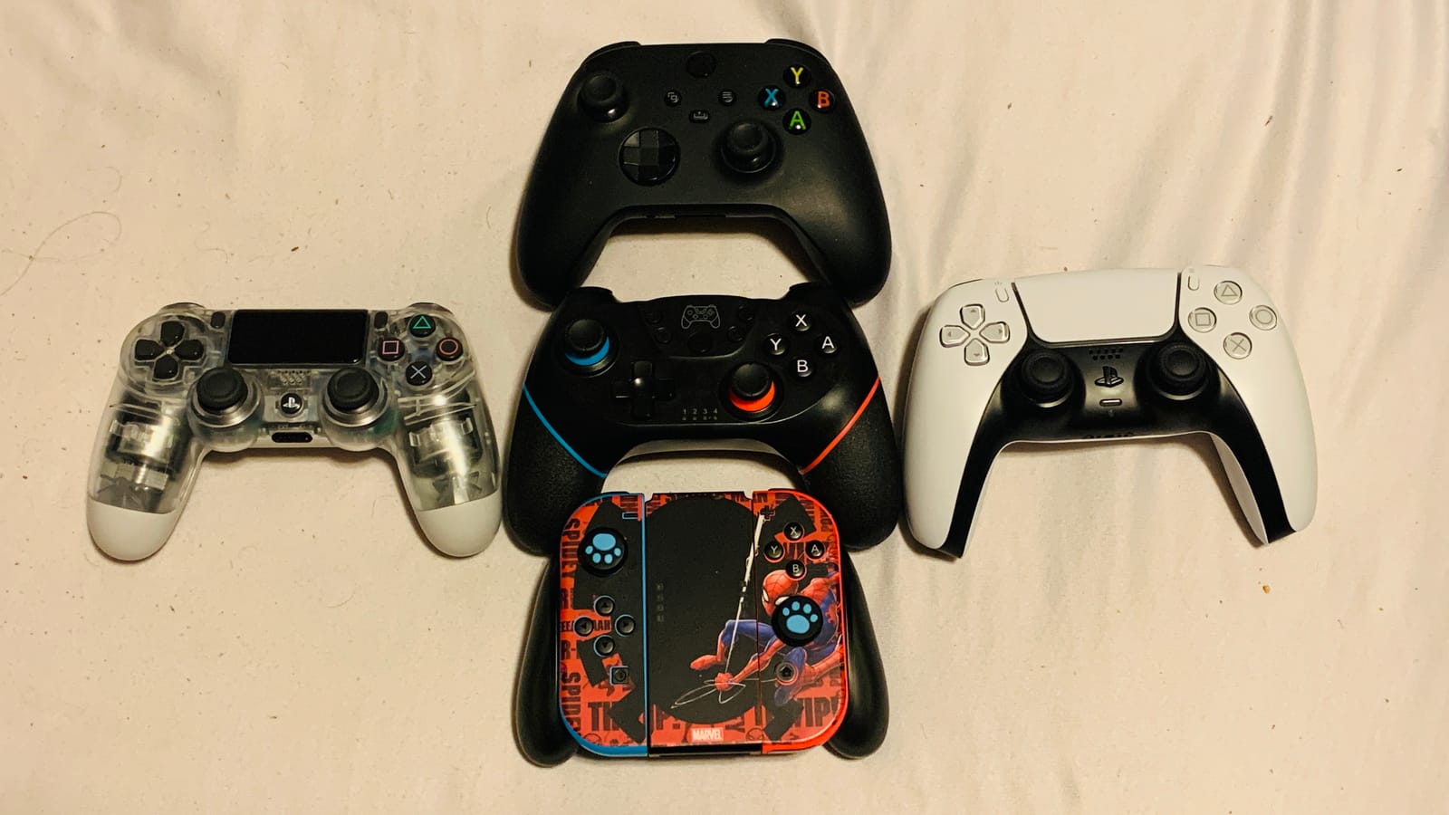 Diswoe Wireless Pro Controller for Switch 1/Switch 2/Lite/OLED/PC customer photo 2