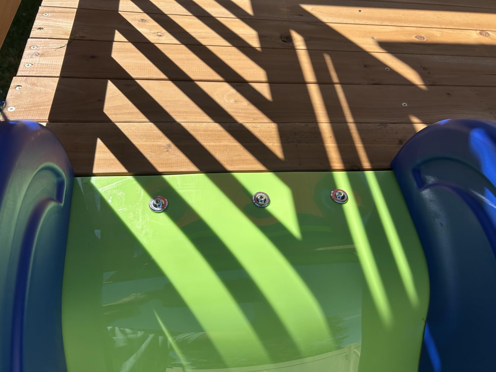 Backyard Discovery Beach Front Cedar Wood Swing Set with Wave Slide, Play Deck, Monkey Bars, Rock Wall Ladder, Shaded Picnic Area, Snack Bar, Belt Swings, Trapeze, Sandbox Area, Outdoor Playset customer photo 2