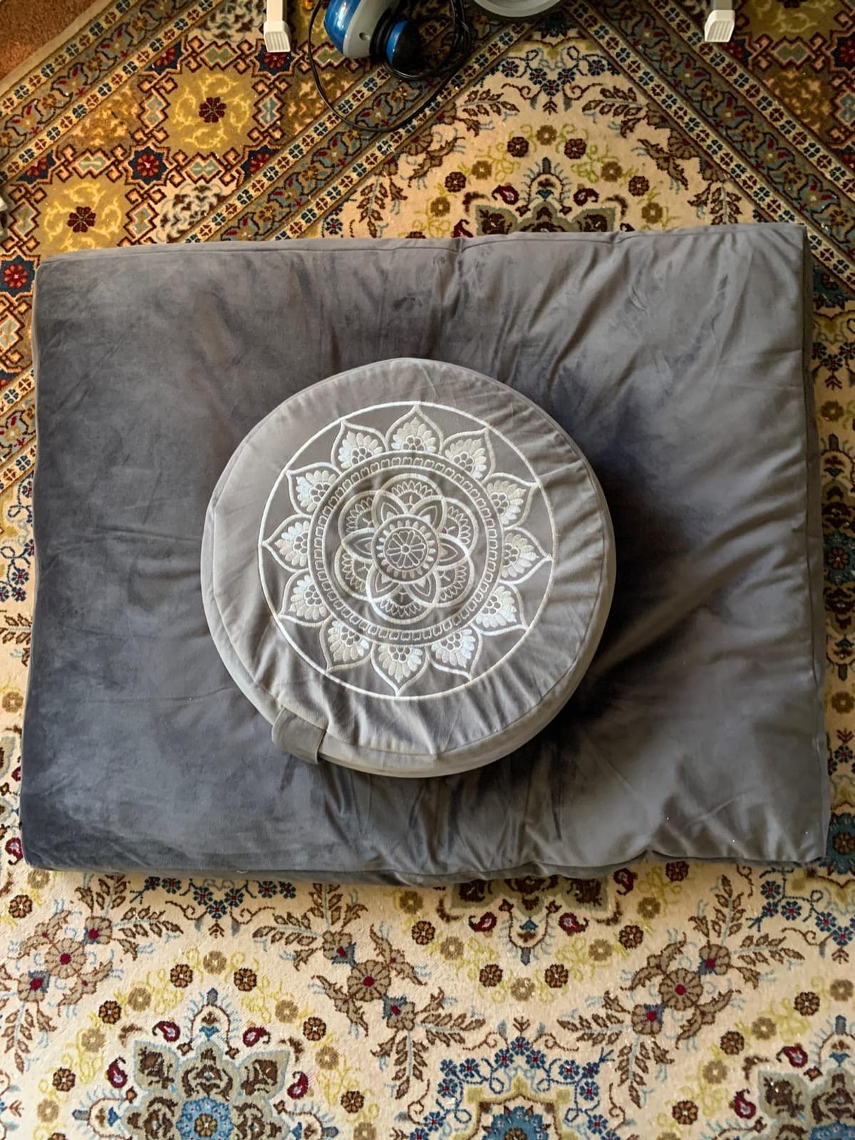 Florensi Meditation Cushion Velvet Floor Pillow with Buckwheat Fill | Buckwheat-filled meditation cushion with soft velvet cover for supportive seating during meditation and yoga customer photo 2
