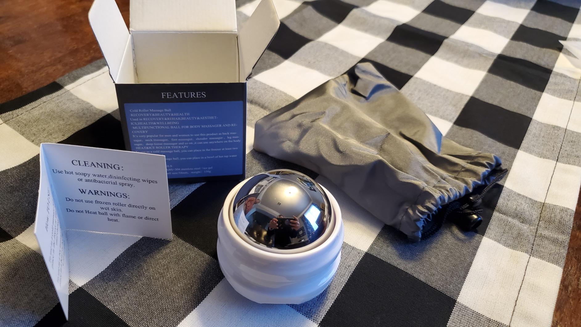 Flyfan Cold Massage Roller Ball, Small Gift for Teens, Men, Women, Boyfriend, Husband, Fitness Lovers, Stocking Stuffers,Handheld Muscle Roller Ball for Neck, Shoulders, Back, Calves & Feet customer photo 1