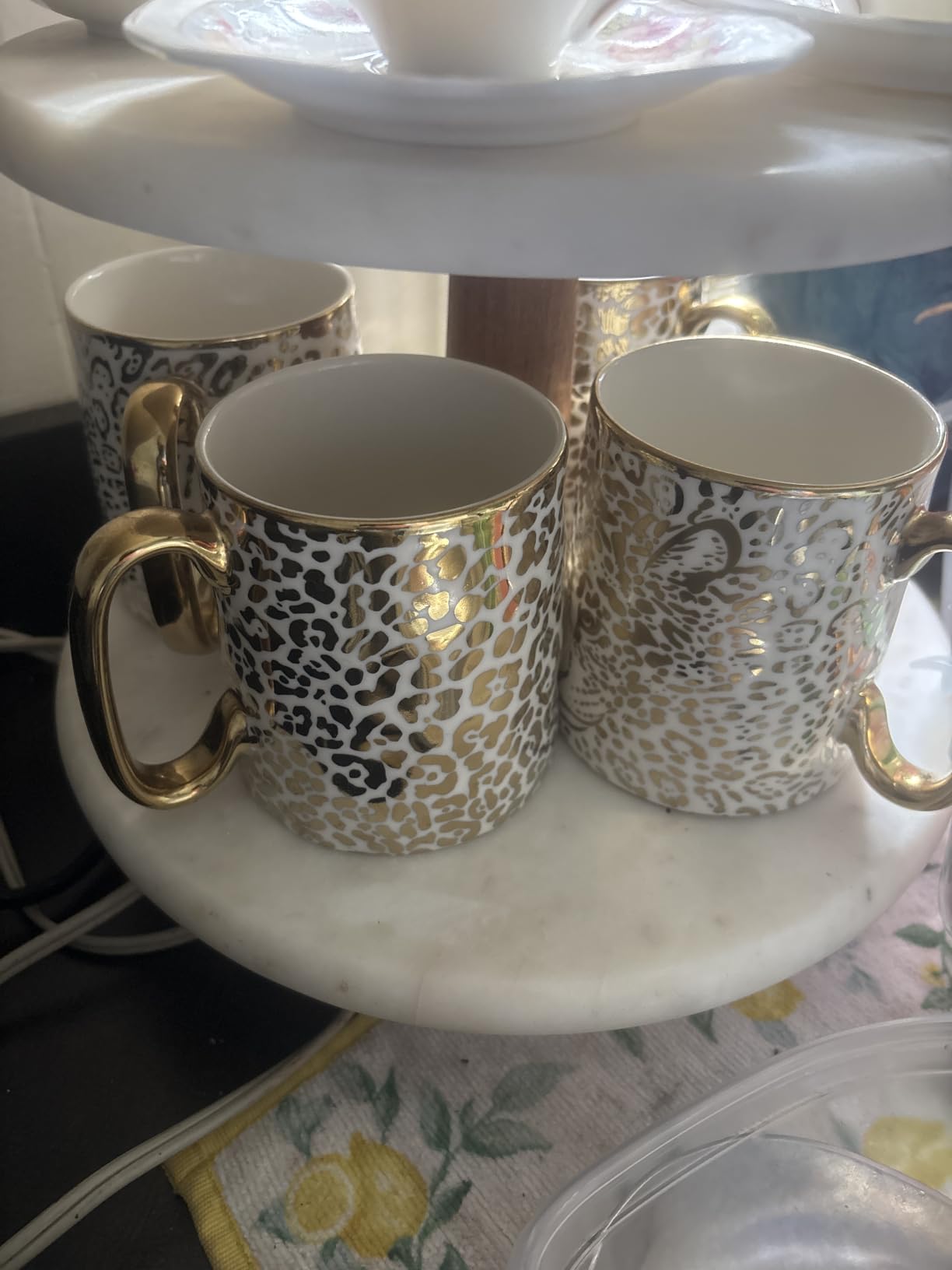 Matrix Gold Porcelain Coffee & Tea Mug Set – Premium Fine Porcelain with Elegant Gold-Plated Finish (not microwave safe), Luxury Drinkware for Everyday Dining, Entertaining & Special Occasions customer photo 1