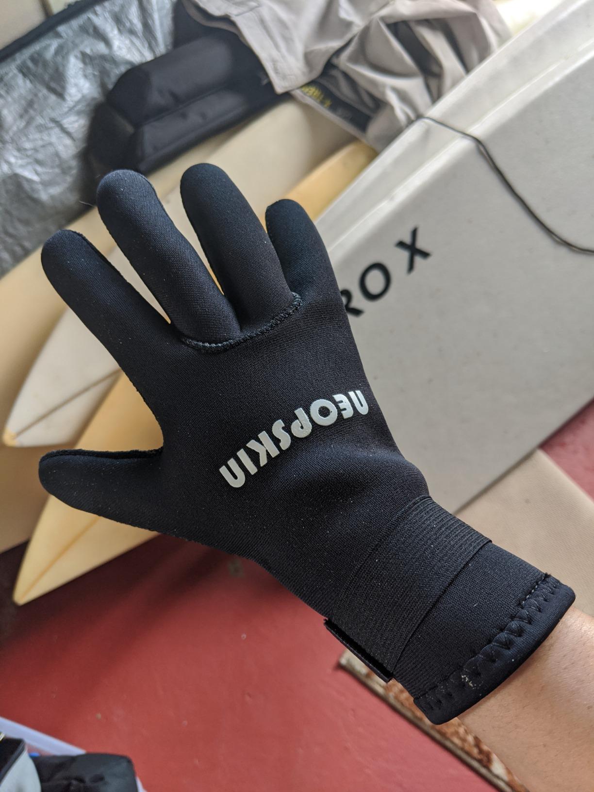 XUKER Water Gloves 3mm & 5mm Neoprene Five Finger for Men Women customer photo 2