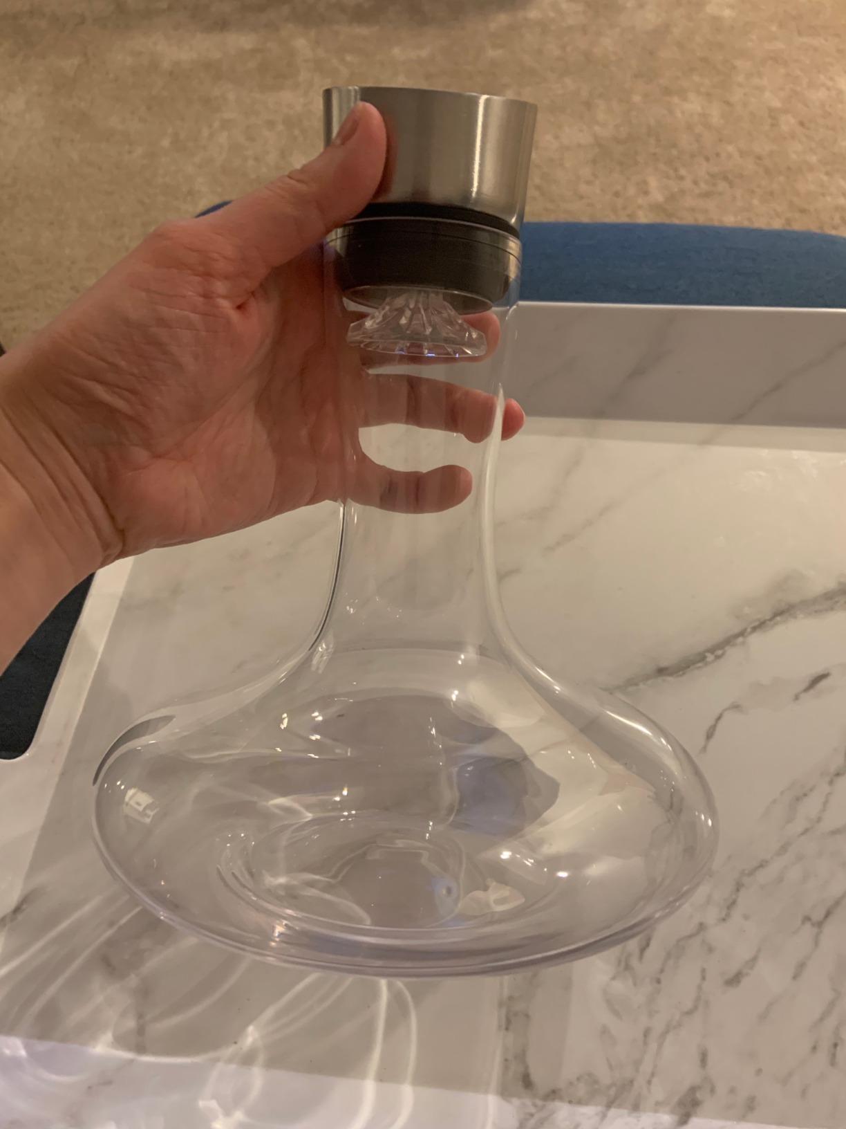 Wine Decanter Built-in Aerator Pourer, Wine Carafe, 100% Lead-free Crystal Glass customer photo 2
