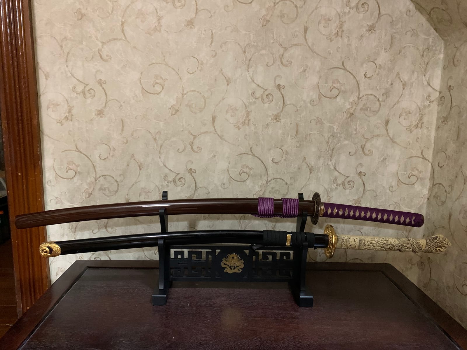 Padded Sword Stand Display Velvet Protect Sword Rack Katana Genji Japanese Samurai Blade Gladius Templar Medieval Sword Stand Holder - Dragon customer photo 2