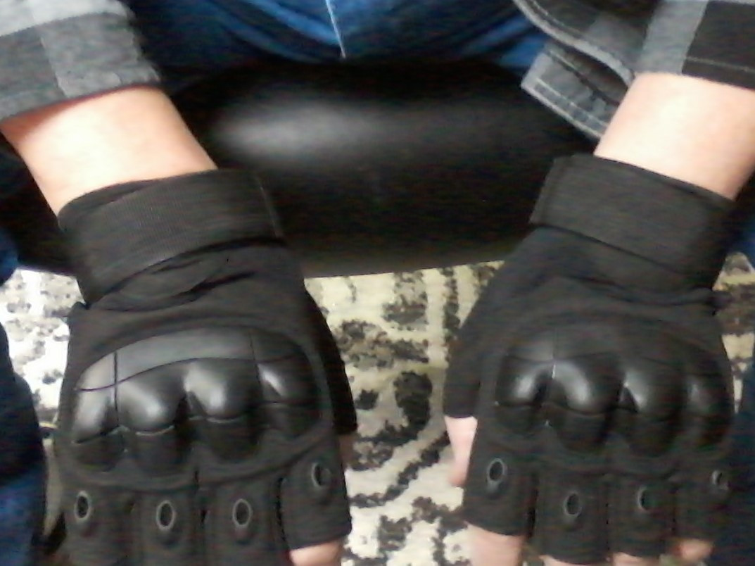 WTACTFUL Tactical Fingerless Gloves Men Women, Breathable Anti-Slip customer photo 2