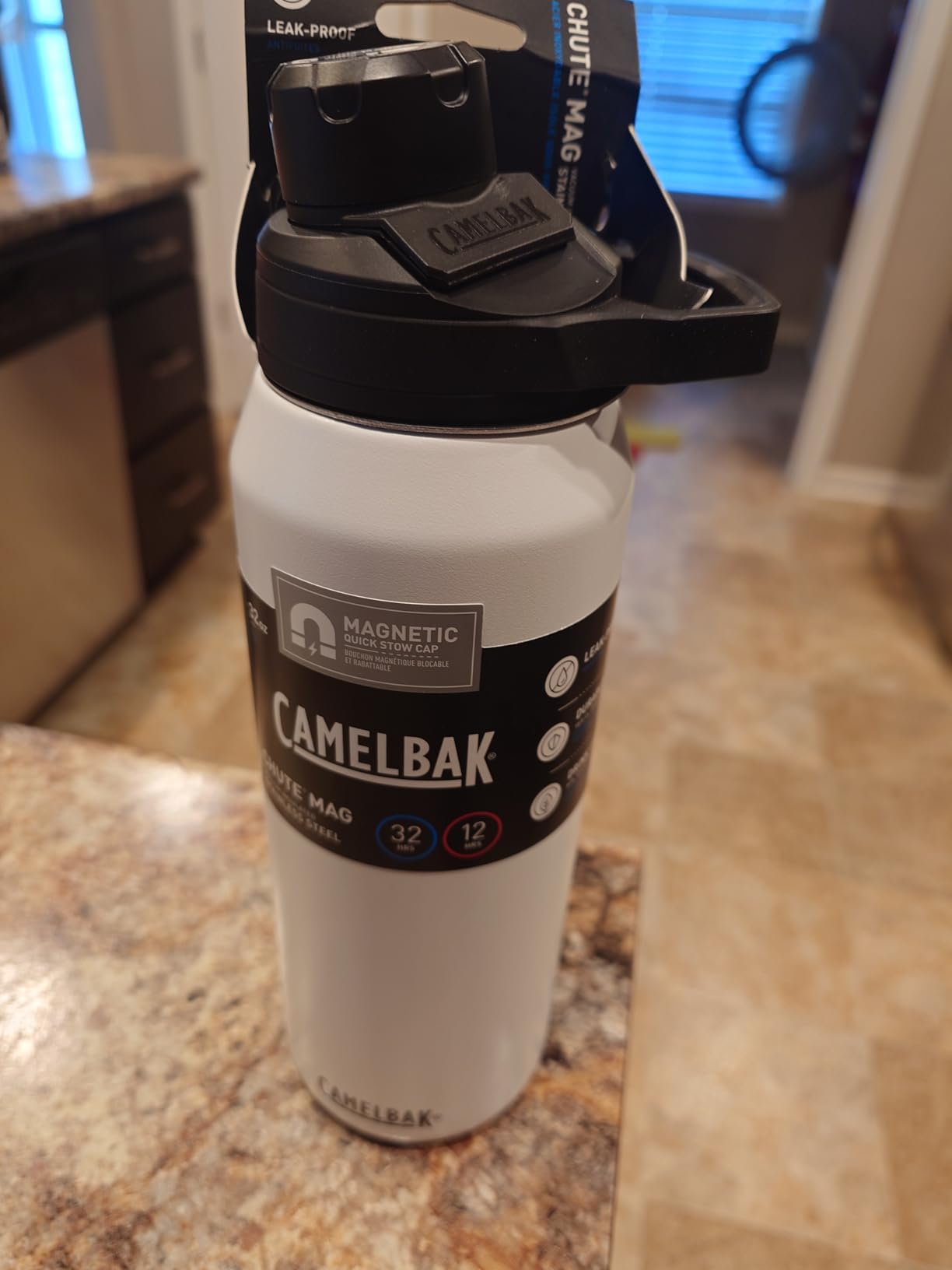 CamelBak Chute Mag Vacuum Insulated Stainless Steel Water Bottle customer photo 2
