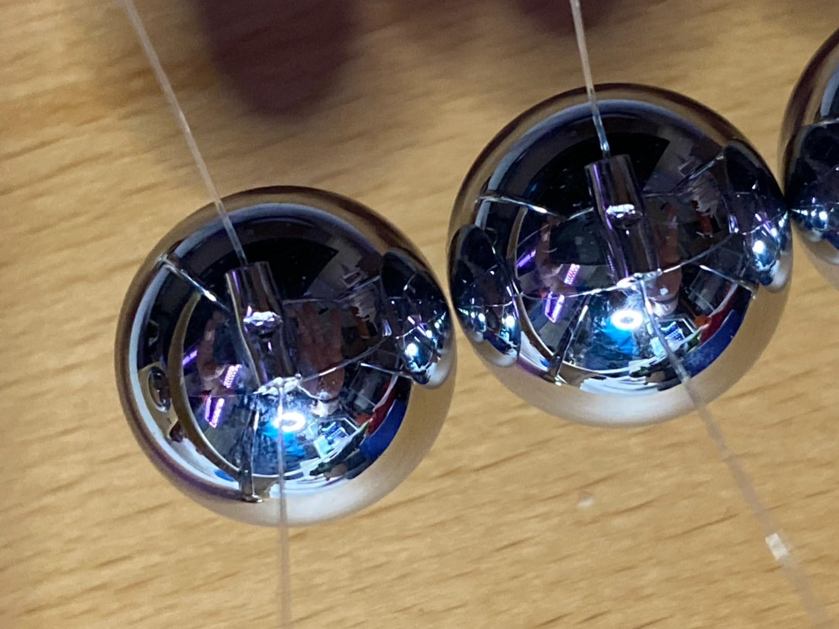 CERROPI Large Newtons Cradle Pendulum with 7 Balls, Physics Perpetual Motion Desk Toys for Office customer photo 1