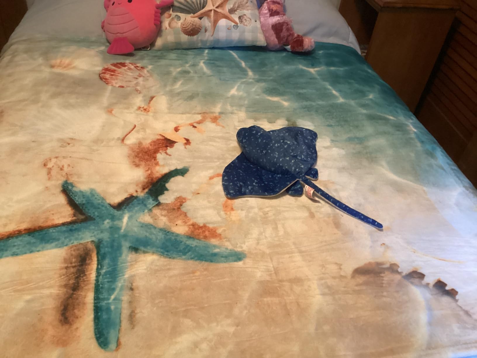DolliBu Spotted Blue Stingray Stuffed Animals Plush Toy Gift - 17 Inches customer photo 1