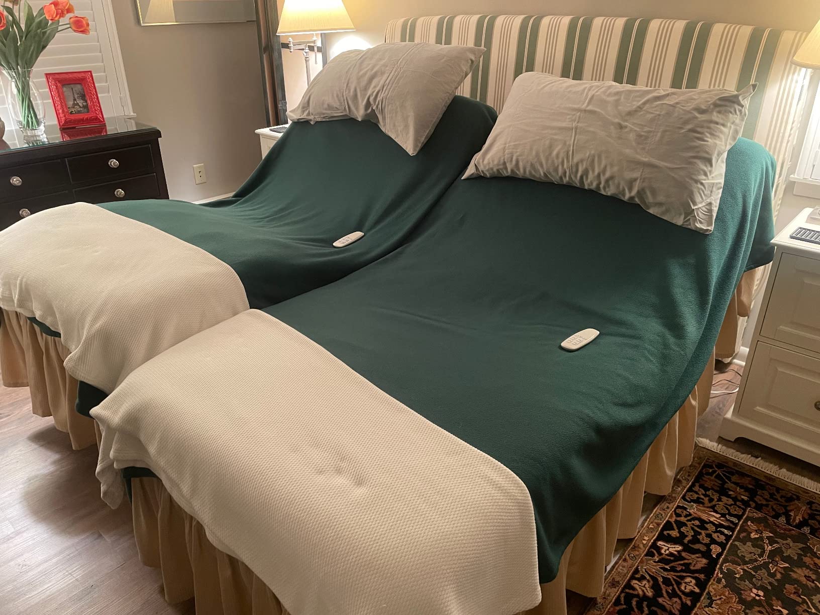 Lucid® L600 Adjustable Bed Frame – Zero Gravity – Massage – App, Full customer photo 1
