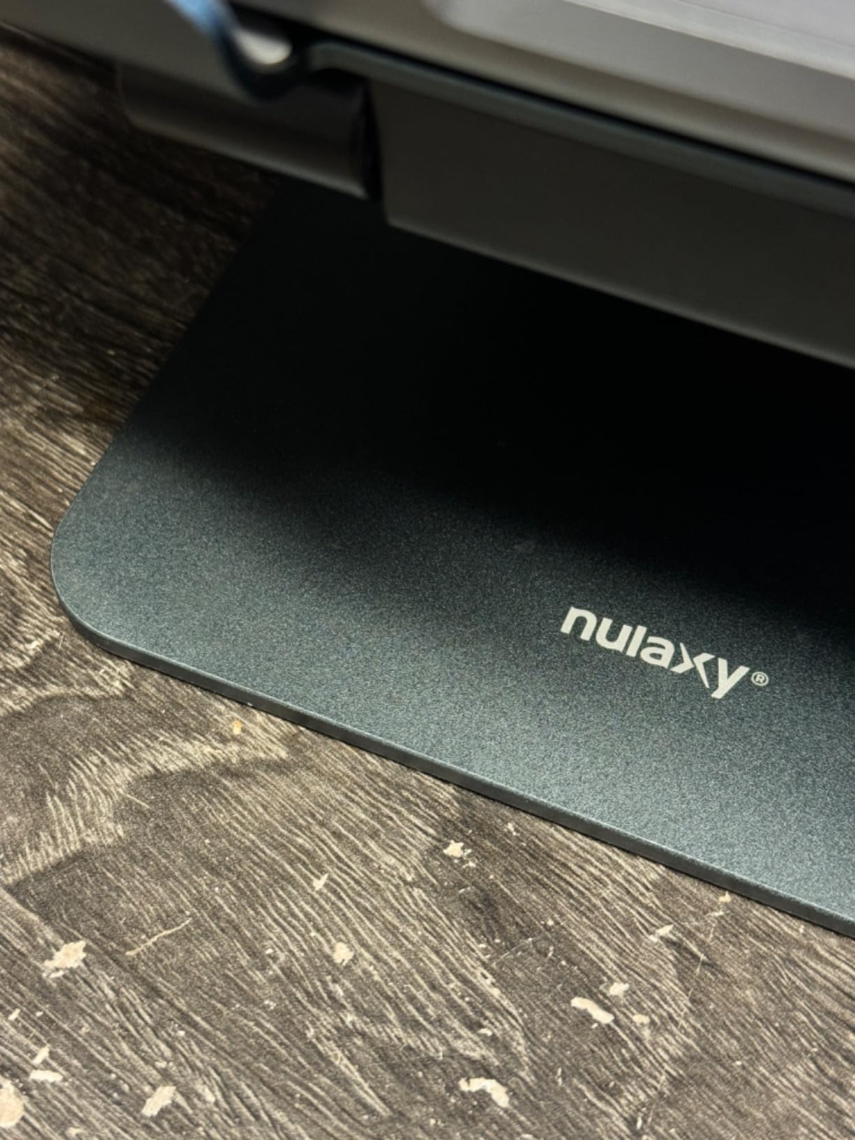 Nulaxy Pull-Out Height Adjustable Laptop Stand for Desk, 22 LB Support customer photo 1