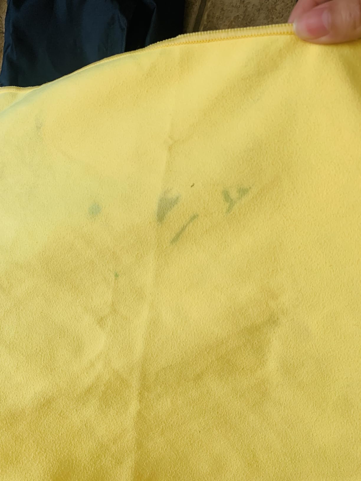 Rainleaf Microfiber Towel Quick Dry Camping & Travel & Gym Towel. Compact customer photo 1