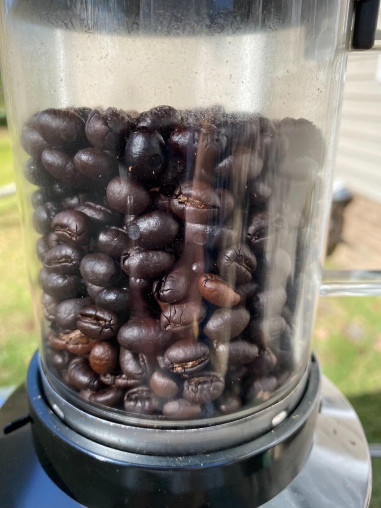 Fresh Roast SR800 Coffee Roaster – Roast Coffee at Home – Variable Heat and Fan Control – Digital Display – Roasts 6–8 oz (170–226g) Per Batch – Easy to Use – Fast Roast Time customer photo 2