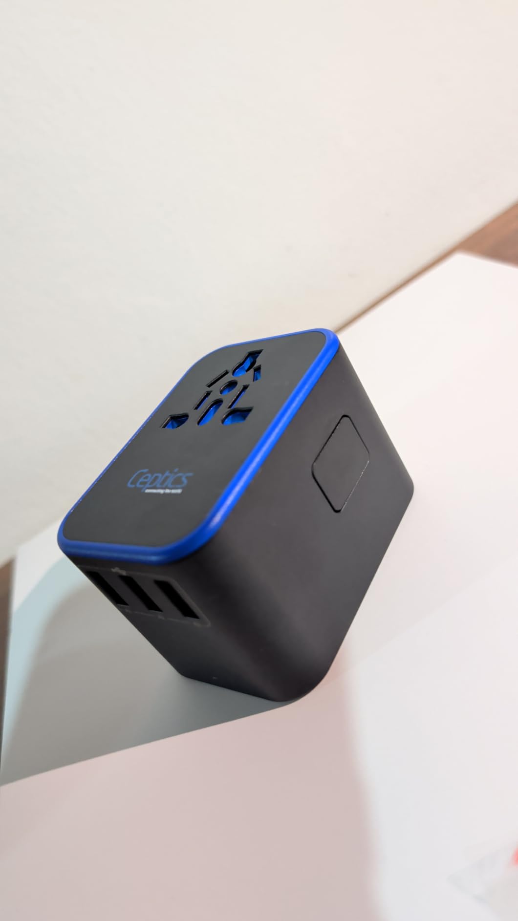 Ceptics 45W Universal Travel Adapter w/ 3 USB-A, 2 USB-C & Universal Input customer photo 1
