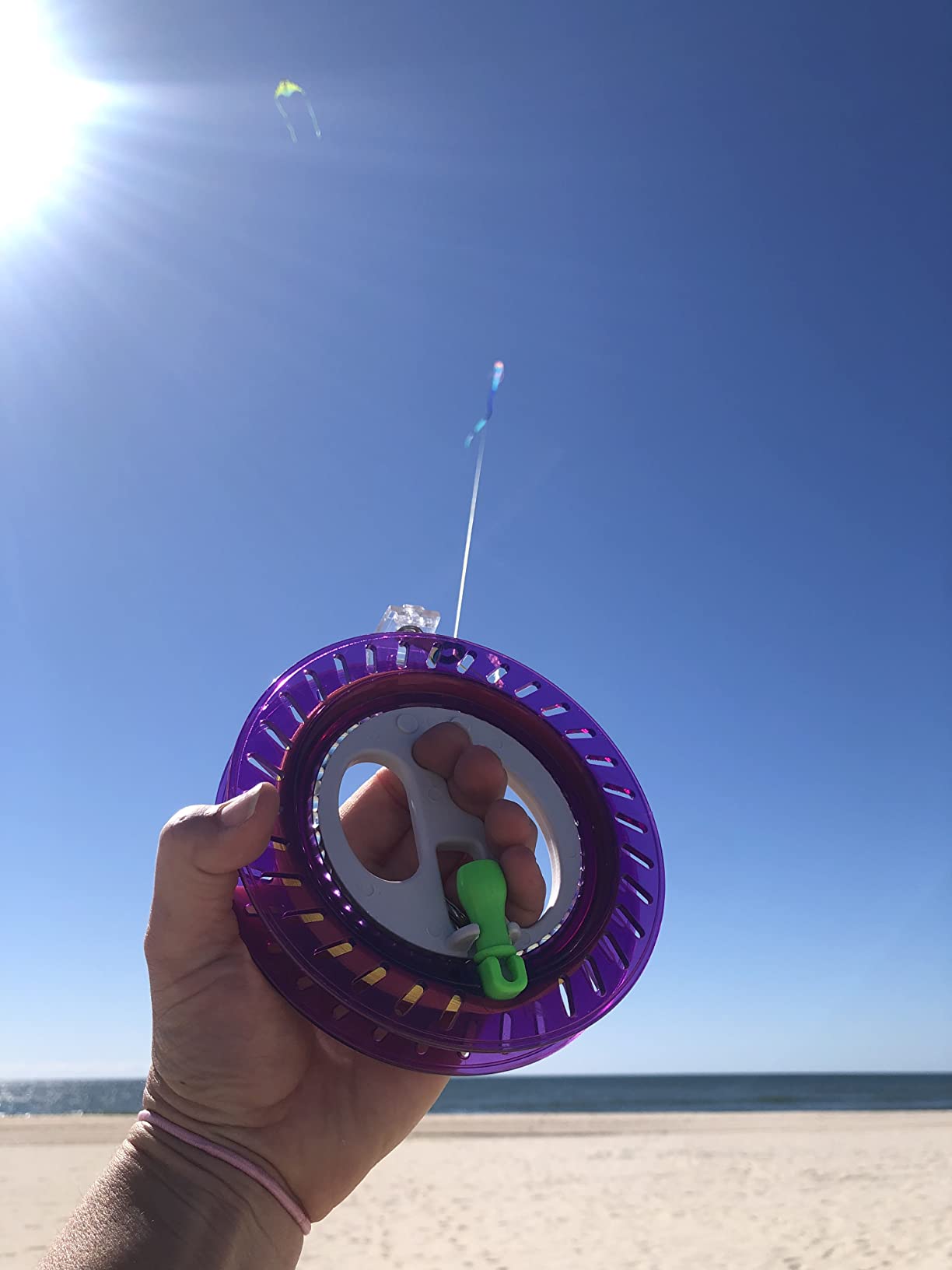 HENGDA KITE Professional Outdoor Kite Line Winder Winding Reel Grip Wheel with Flying Line String Flying Tools with Lock,Kite String Spool customer photo 1