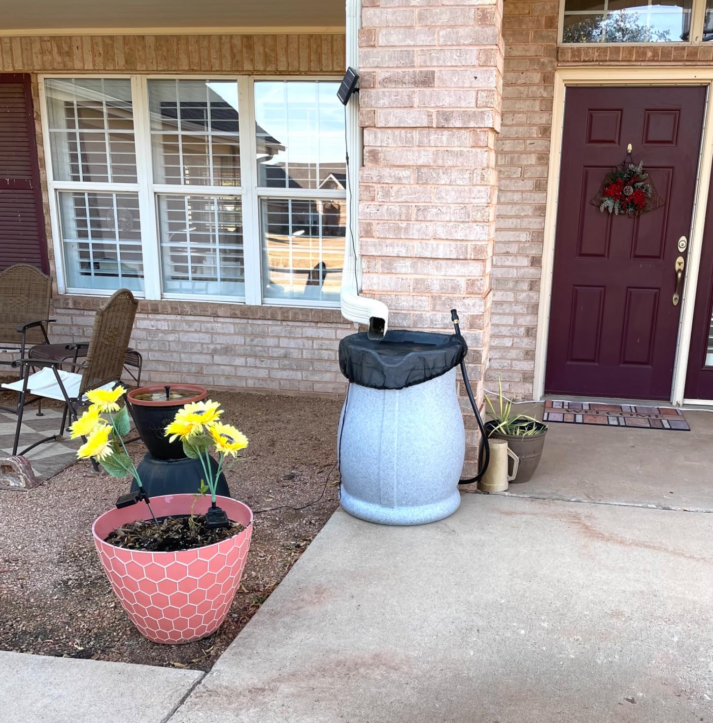 FCMP Outdoor Catalina 45 Gallon Rain Barrel, Light Granite customer photo 1