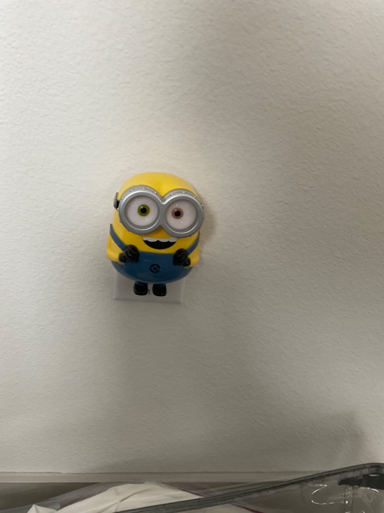 Minions Plug in Night Light with Dusk to Dawn Sensor | Night Light for Kids Room, Bedroom, and Playroom, UL Certified, Energy Efficient customer photo 2