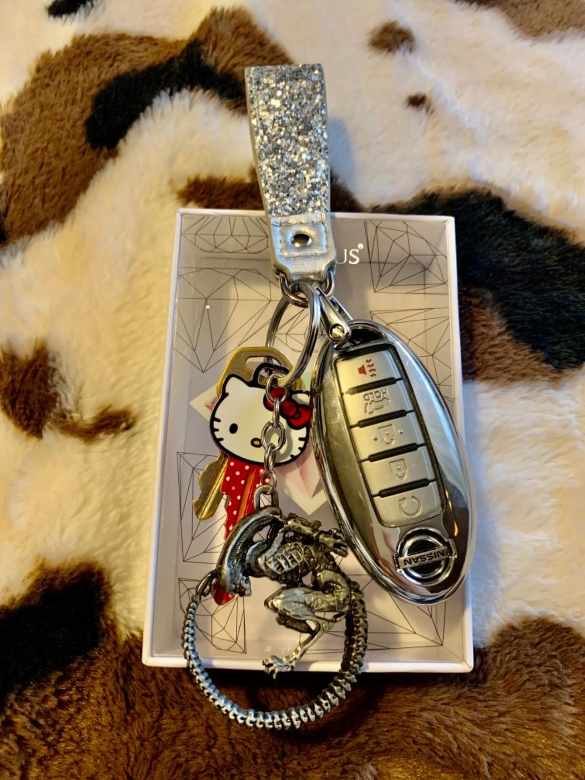 Alien Movie Inspired - Alien Key-chain (Silver Color) customer photo 1