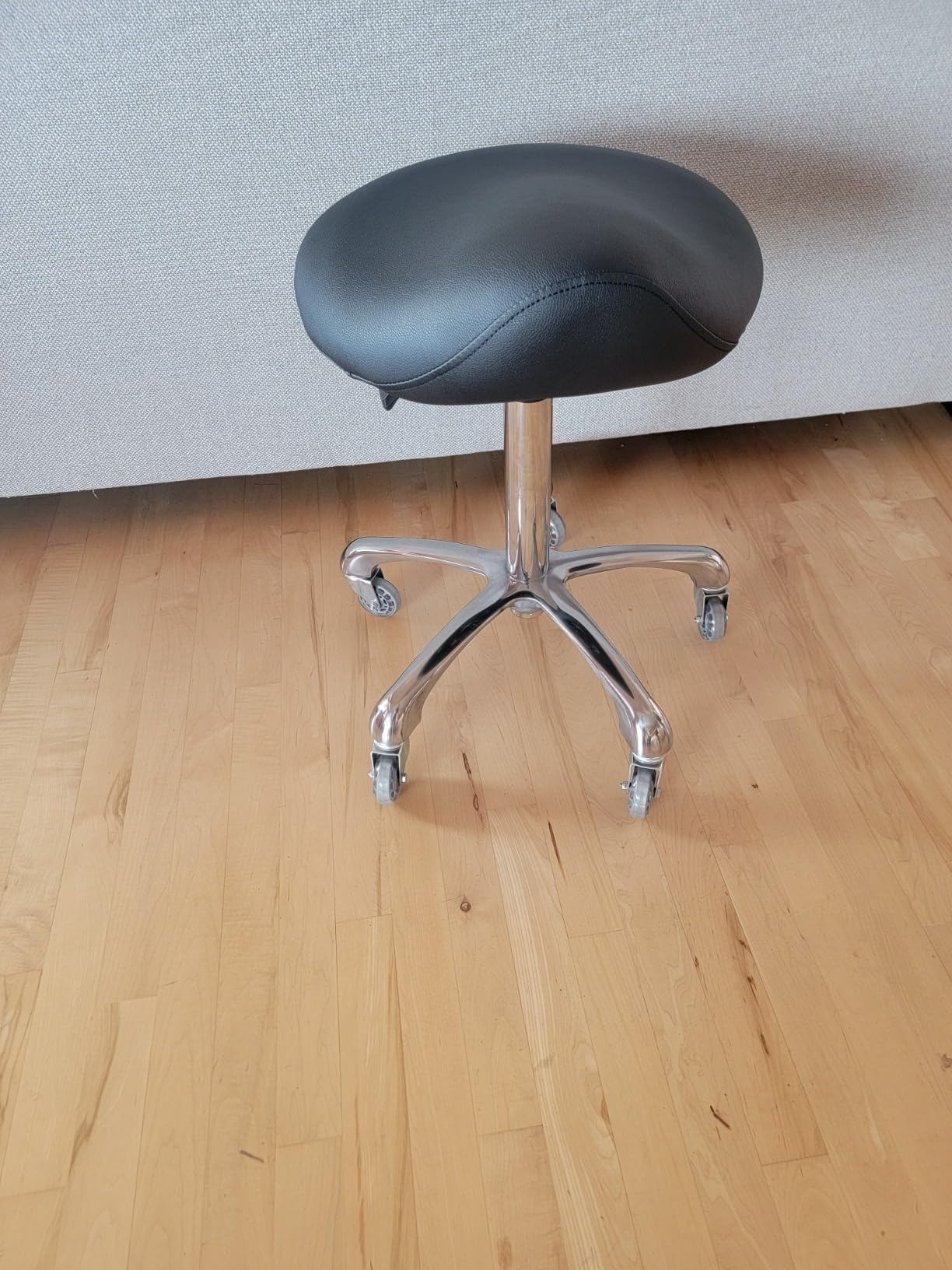 Professional Saddle Stool with Wheels Ergonomic Swivel Height Adjustable for Clinic Dentist Beauty Salon Tattoo Office (Camel) customer photo 1