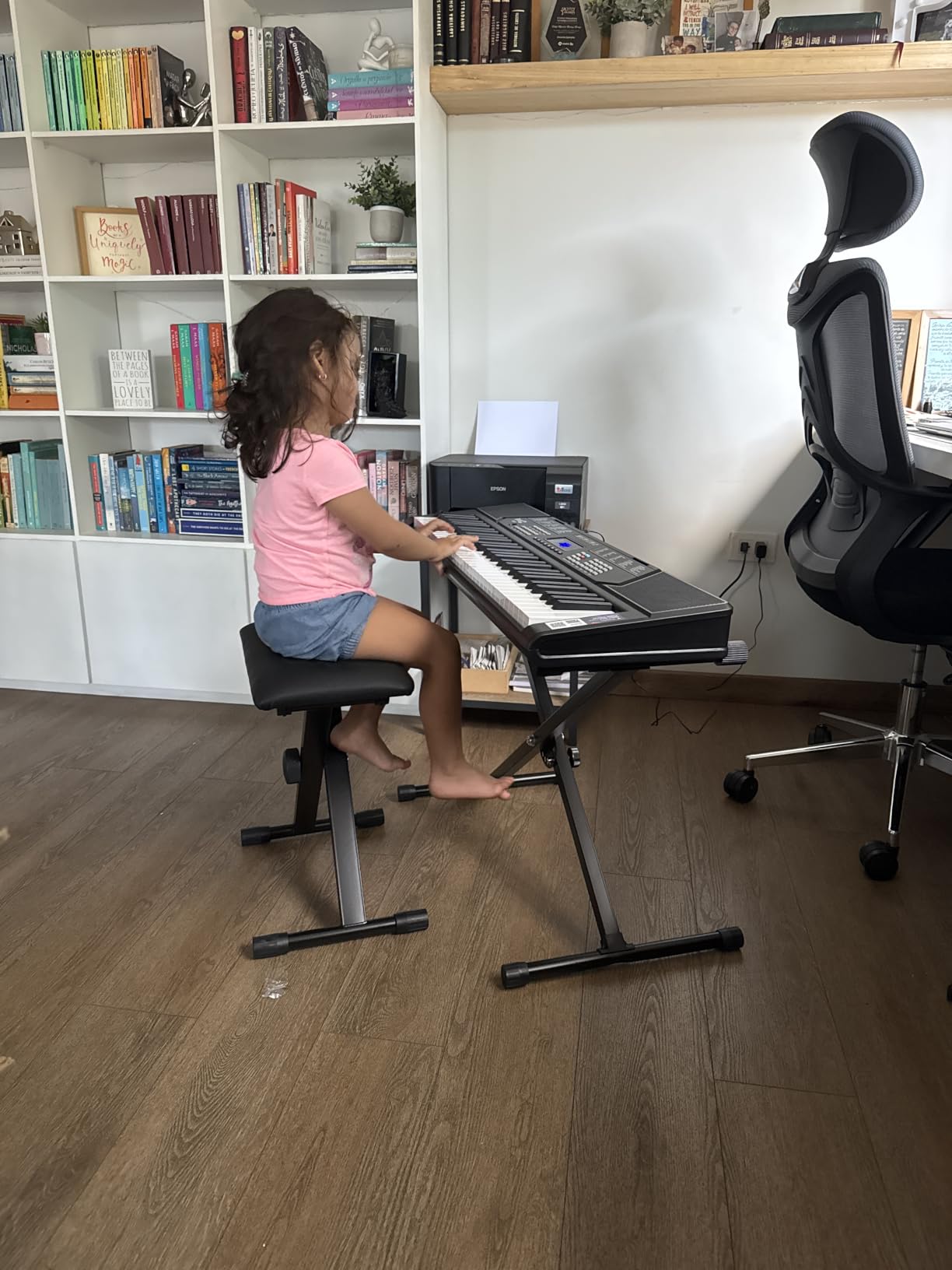 RockJam RJ5061 61 Key Keyboard Piano Kit with Stand, Bench & Headphones customer photo 1