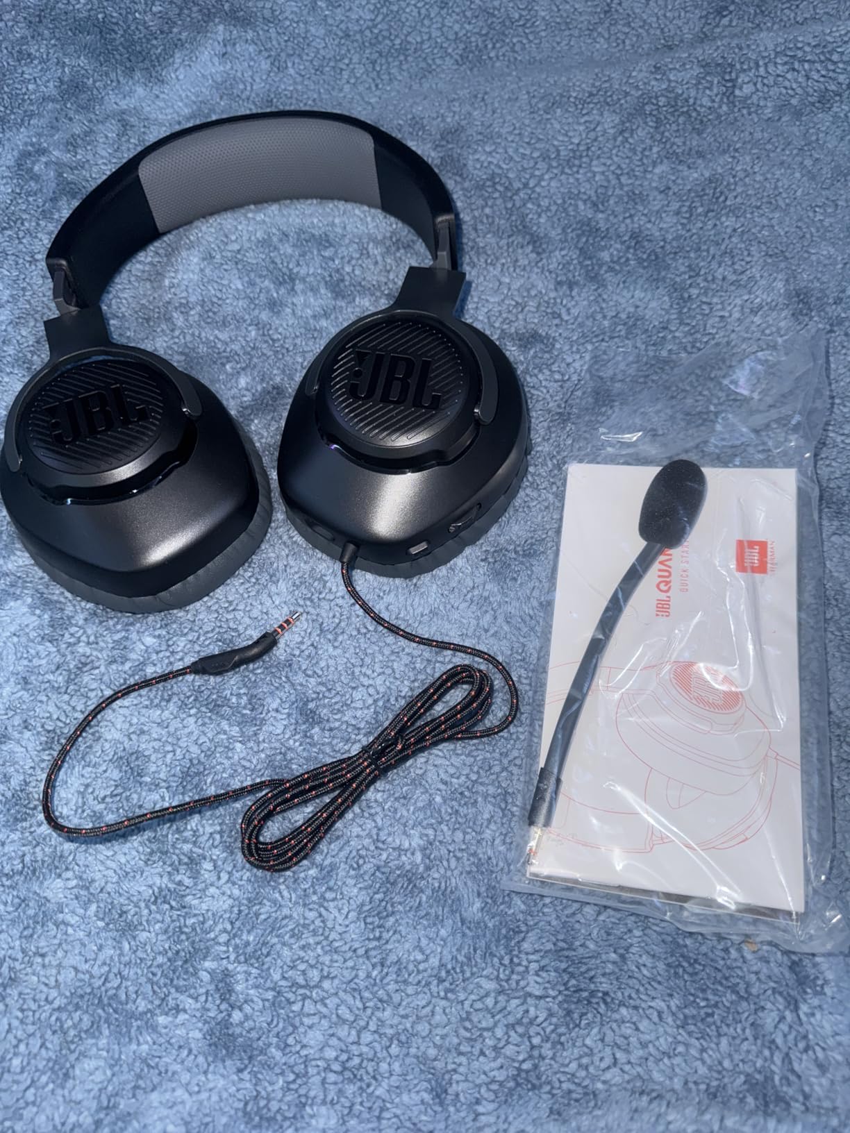 JBL Quantum 100 - Wired Over-Ear Gaming Headphones - Black, Large customer photo 1