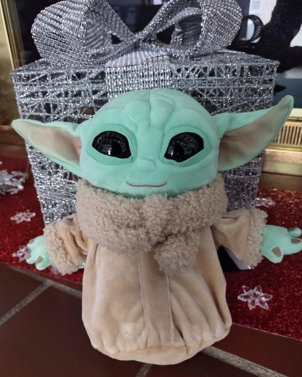 Mattel Star Wars Grogu Plush Toy, 8-inch Character Figure from Star Wars The Mandalorian, Soft Doll in Classic Look customer photo 1