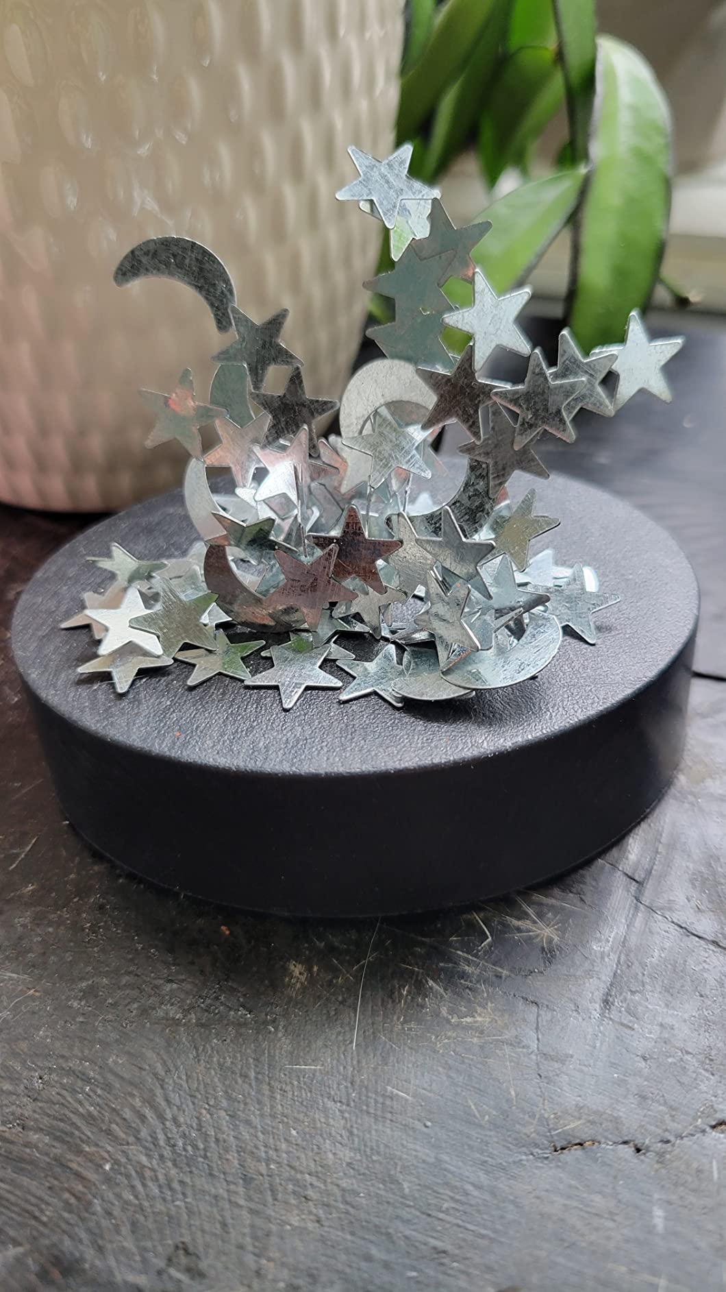 ArtCreativity Magnetic Moons & Stars Sculpture (Set of 2) - Desk Magnet Fidget Toys for Adults, Stress-Relief Office Decor, Stocking Stuffers & Educational Development Toys for Kids customer photo 1