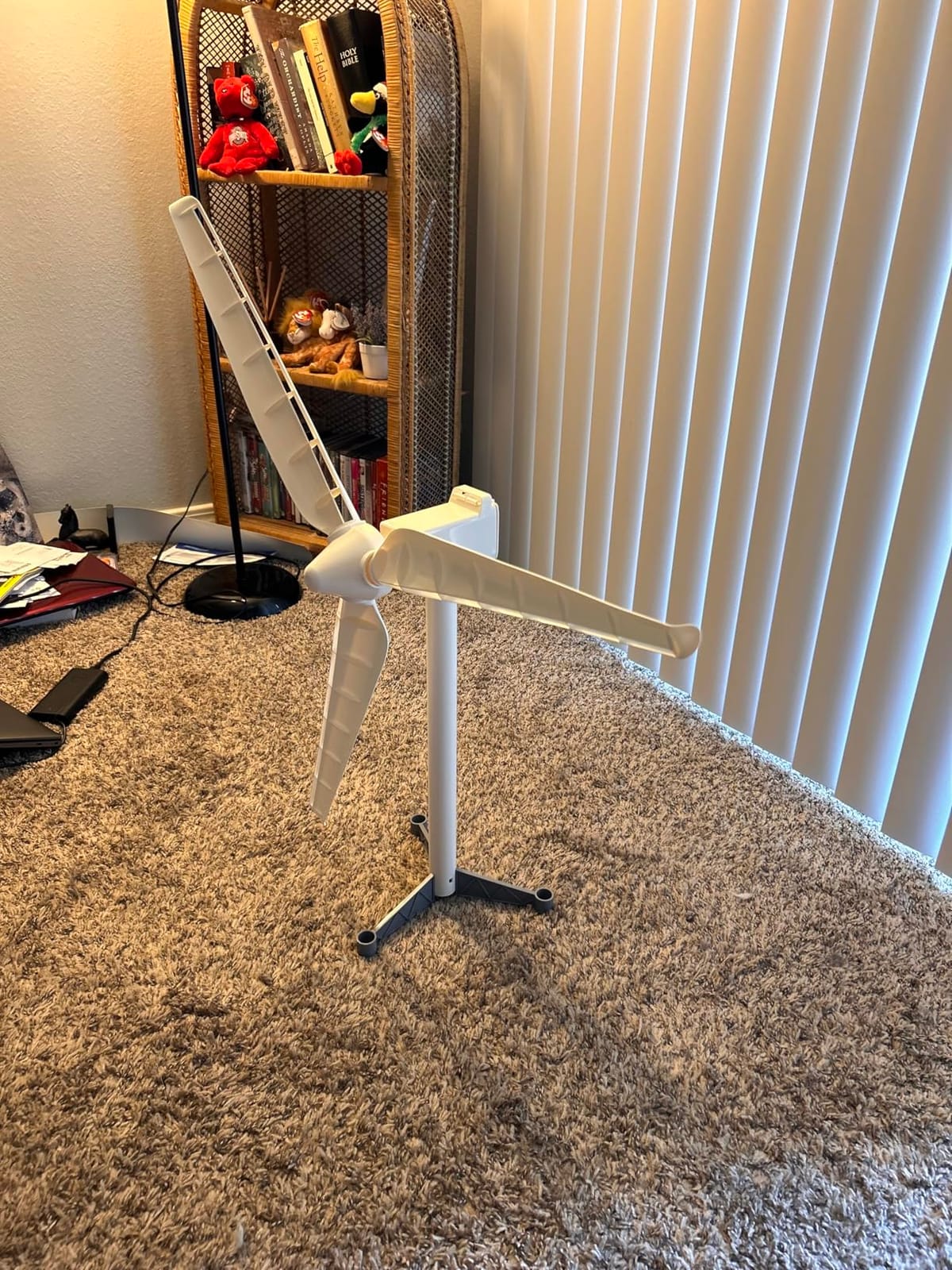 Thames & Kosmos Wind Power V4.0 STEM Experiment Kit | Build a 3ft Wind Turbine to Generate Electricity | Learn About Renewable Energy & Power a Small Model Car | Weatherproof for Outdoor Use customer photo 2