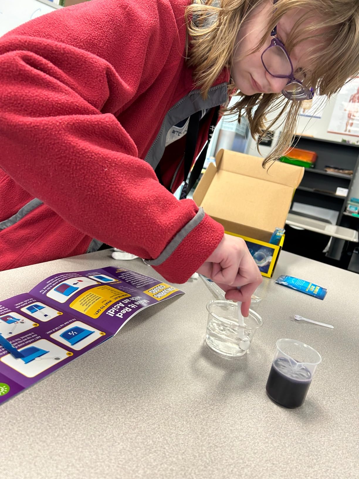 National Geographic Magic Chemistry Set with 10 Tricks for Kids Ages 8-12 | Science Experiments, STEM Projects, Science Toys, Hands-On Learning, Magic Tricks, Birthday Gift customer photo 1