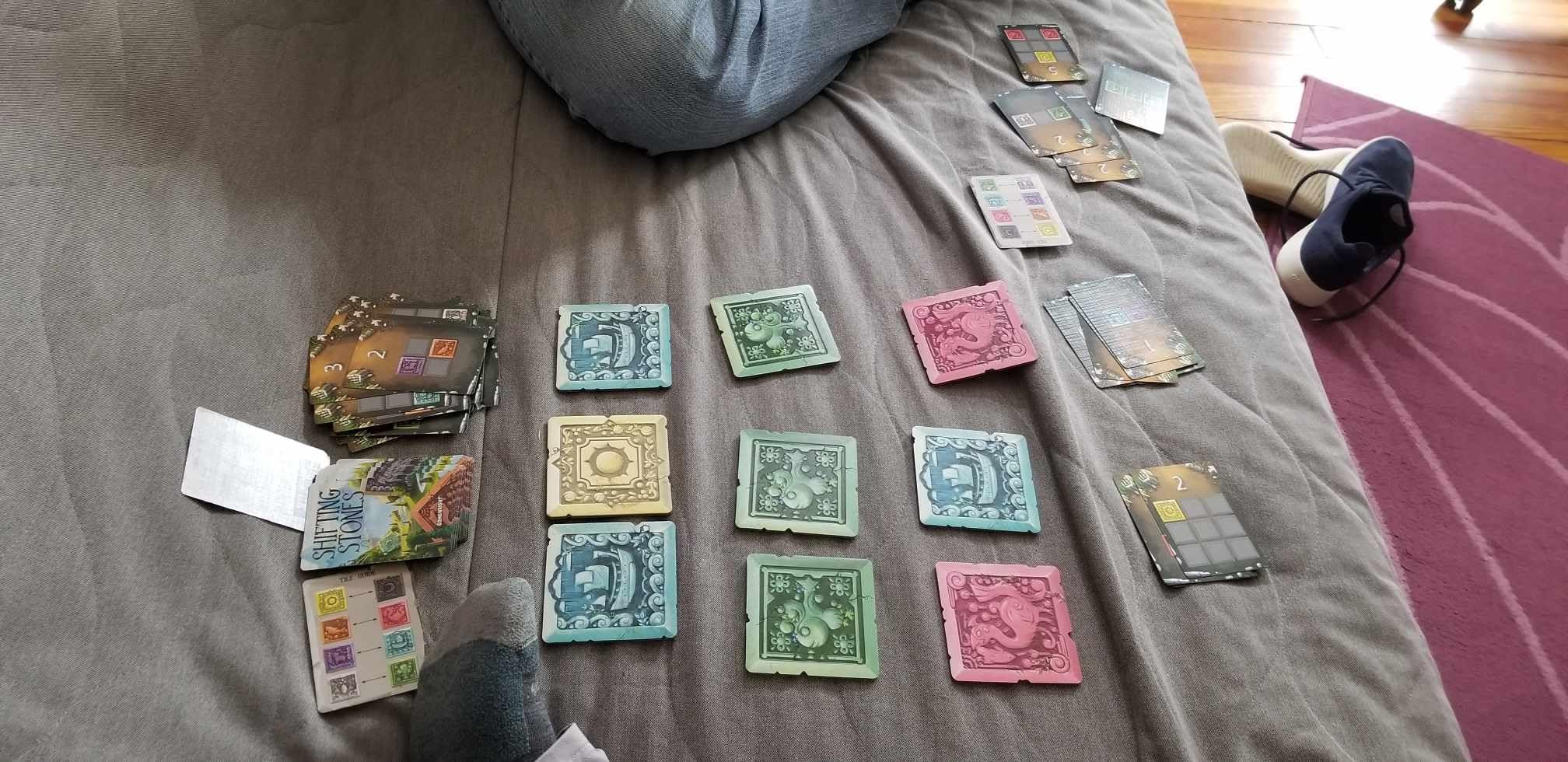 Gamewright - Shifting Stones – A Visual, Decision-Making Family Strategy Game of Tiles, Cards, and Tactics, 8 years + customer photo 1