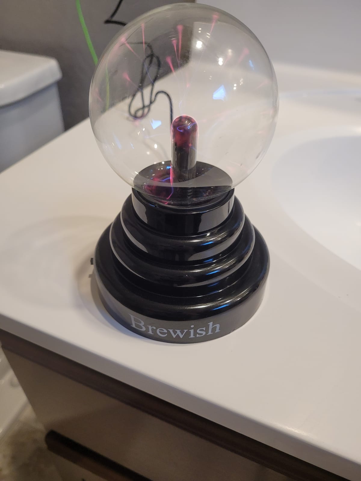 Brewish Plasma Ball Lamp Touch Sensitive Novelty Nebula Sphere Globe Magical Orb Toy Gift for Kids, Men & Women for Birthday, Christmas, Party Celebrations (3 Inch) - USB & Battery Powered customer photo 1
