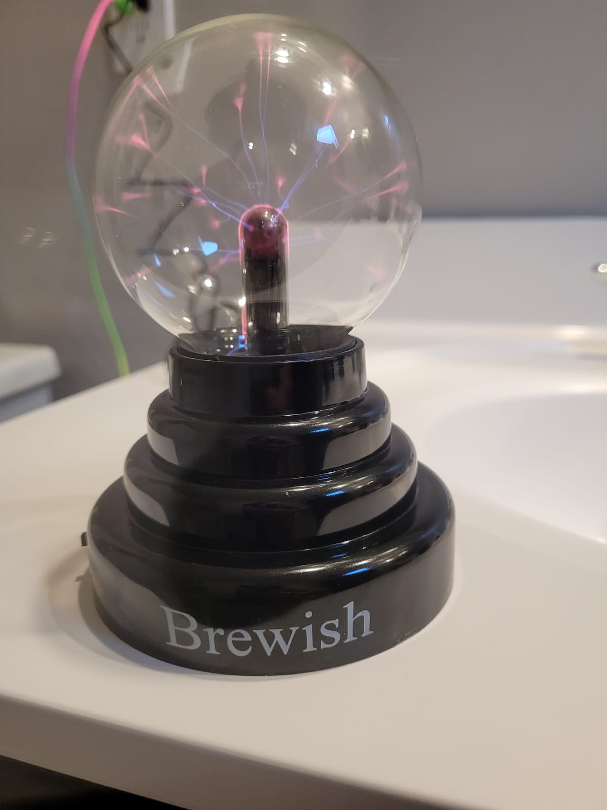 Brewish Plasma Ball Lamp Touch Sensitive Novelty Nebula Sphere Globe Magical Orb Toy Gift for Kids, Men & Women for Birthday, Christmas, Party Celebrations (3 Inch) - USB & Battery Powered customer photo 2