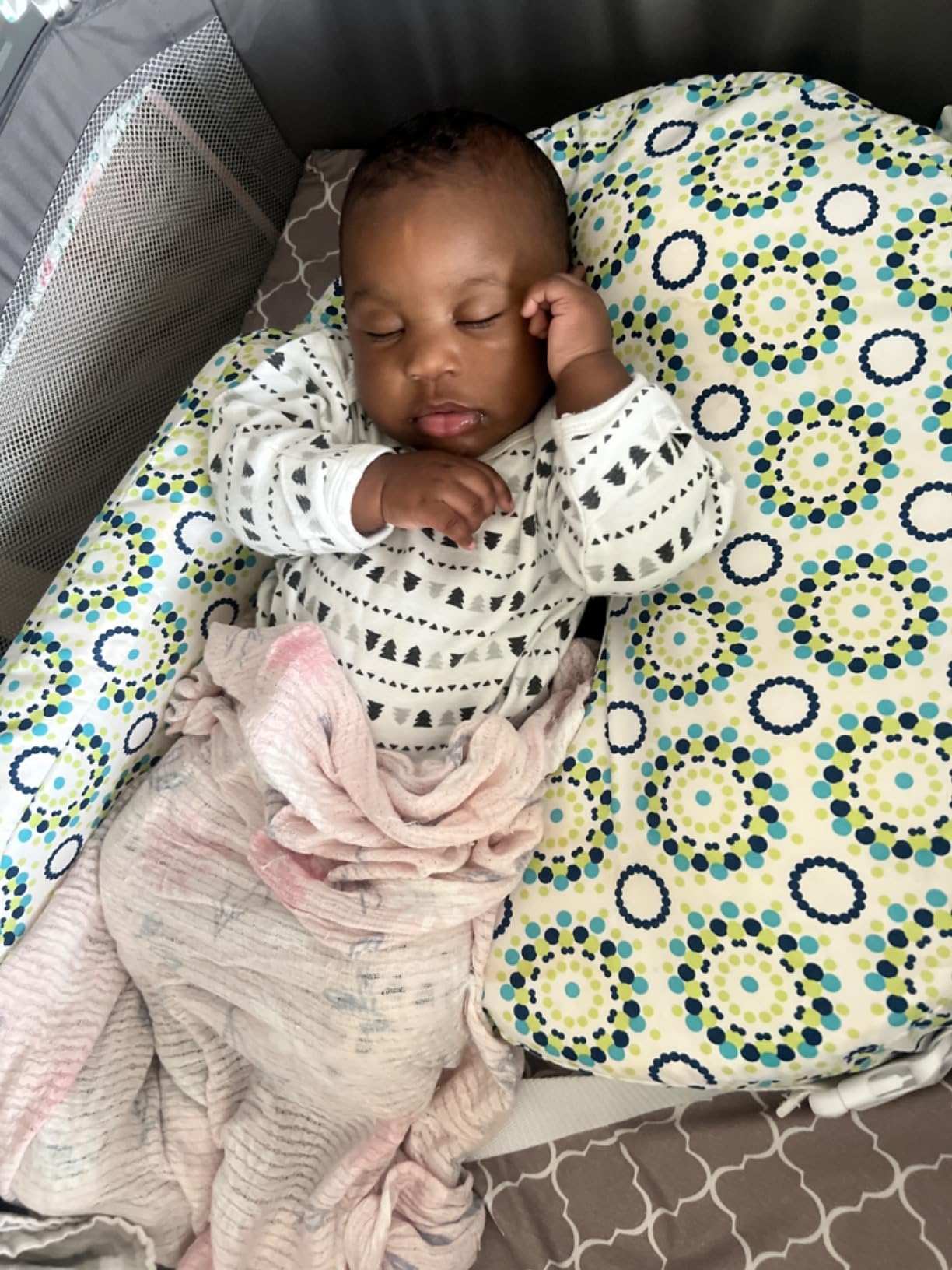 My Brest Friend Original Nursing Pillow - Horizon customer photo 1