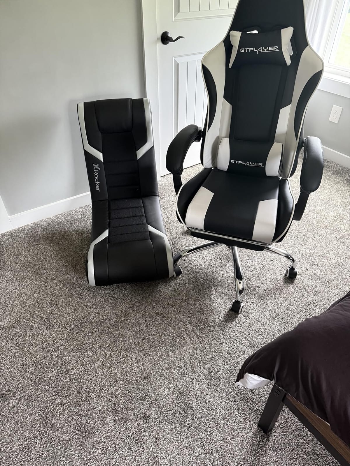 X Rocker Video Gaming Floor Rocker Chair, Built-in Audio, Foldable, for Gamers, Bedroom, or Game Room for Boys, Girls, Teens 5-17, Gifts for Gamers customer photo 2