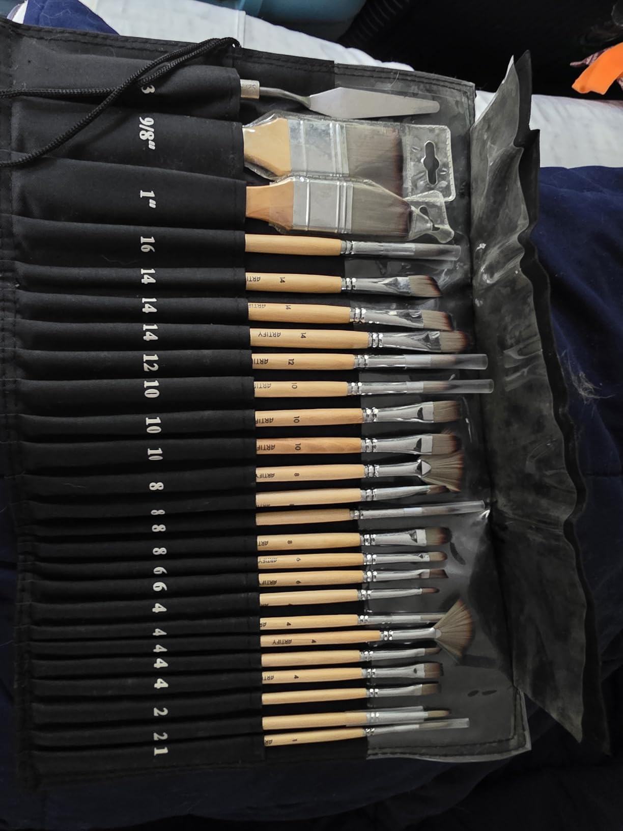 ARTIFY 25 Pieces Professional Paint Brush Set - Expert Series Synthetic Nylon Brushes customer photo 1