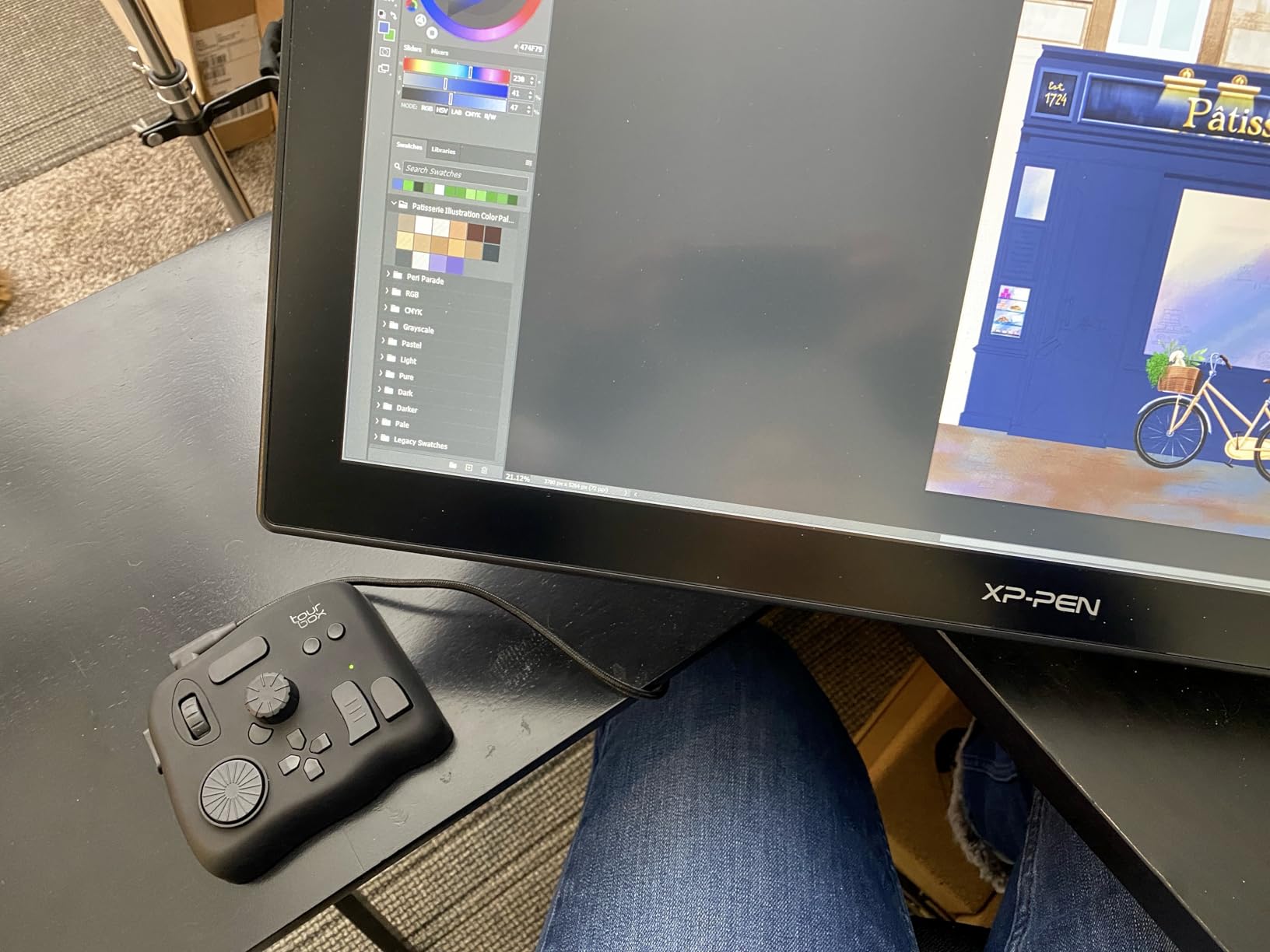 TourBox NEO - Editing Controller, Desktop Creative Multi-Control, Wired | 14 Controls, Dial Knob Scroll D-Pad, Video Editing, Color Grading, Illustration, Workflow-Based Software customer photo 2