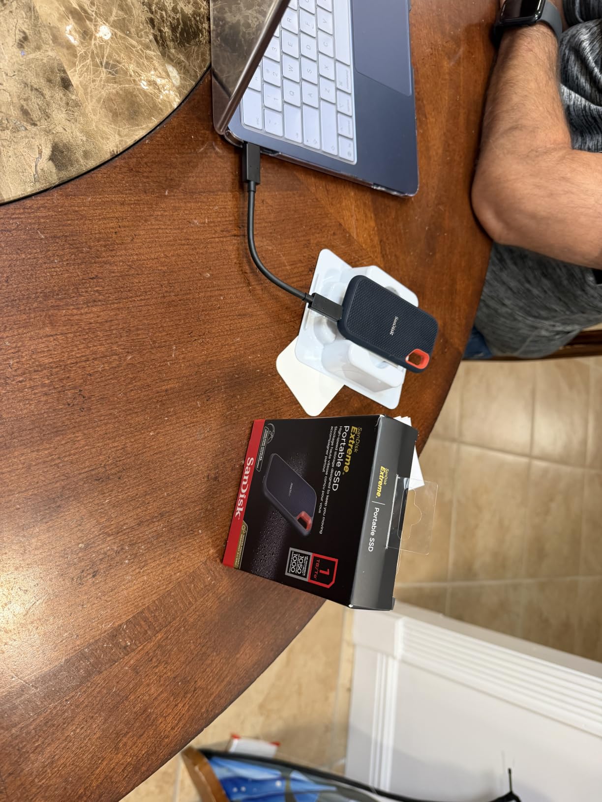 SANDISK 2TB Extreme Portable SSD (Old Model) - Up to 1050MB/s, USB-C, USB 3.2 Gen 2, IP65 Water and Dust Resistance, Updated Firmware - External Solid State Drive - SDSSDE61-2T00-G25 customer photo 1